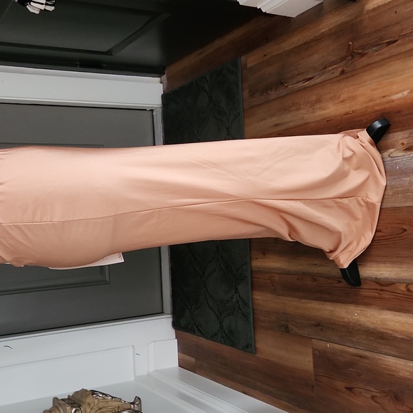 Missguided Straight Maxi Skirt - Picture 3 of 7